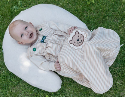 Mitwachsender Bio-Bambini Schlafsack mit Stilvoller Leo-Stickerei - MyBabyWonder
